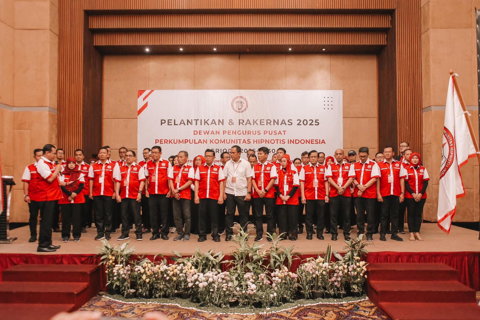 200 Ahli Hipnotis Siap Terjun Pulihkan Mental Korban Bencana Sumatera