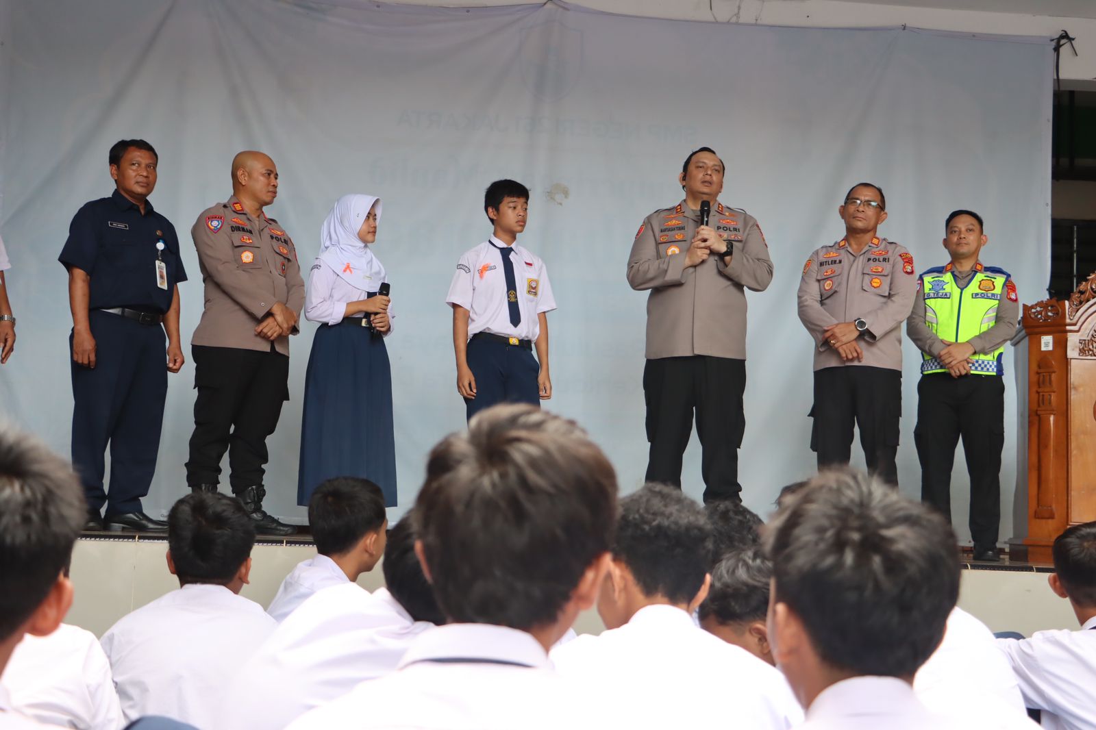 Polisi Ingatkan Siswa SMP 261 soal Bahaya Tawuran, Narkoba, Konten Film Dewasa