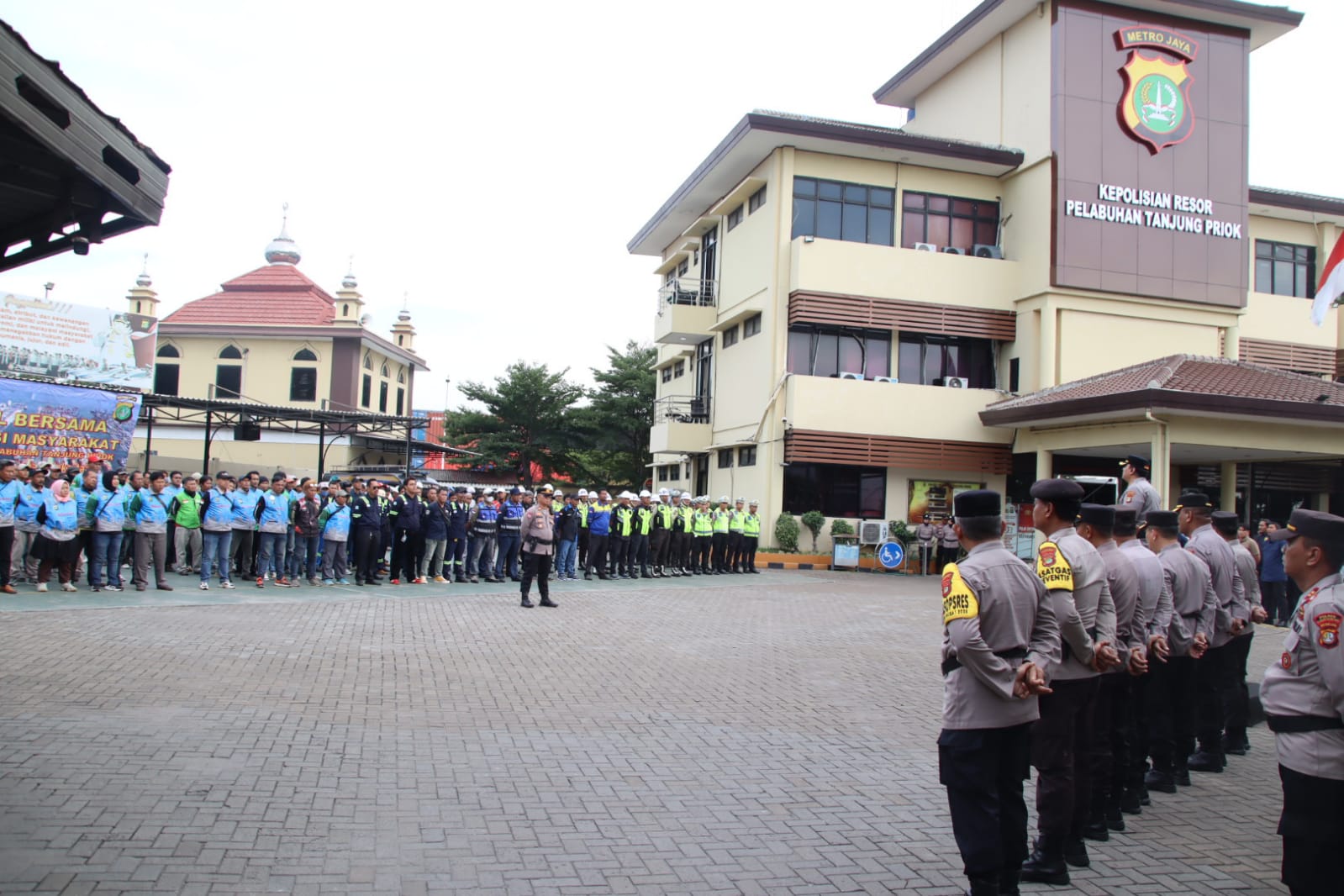 Kapolres Priok Pimpin Apel Gabungan Potensi Masyarakat: ‘Bersama Kita Jaga Jakarta