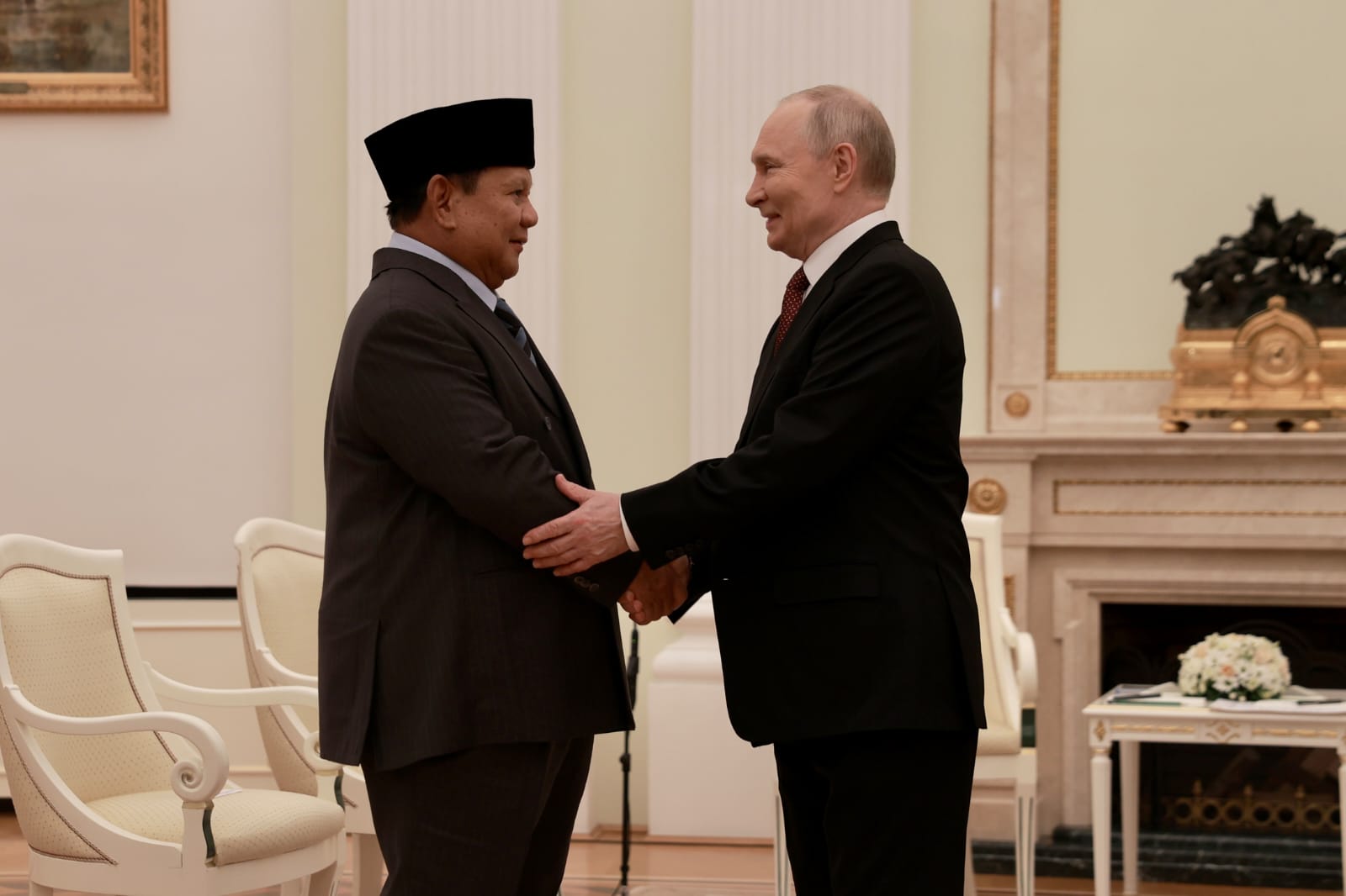 Usai Lawatan Kerja ke Pakistan, Prabowo Sambangi Putin di Moskow