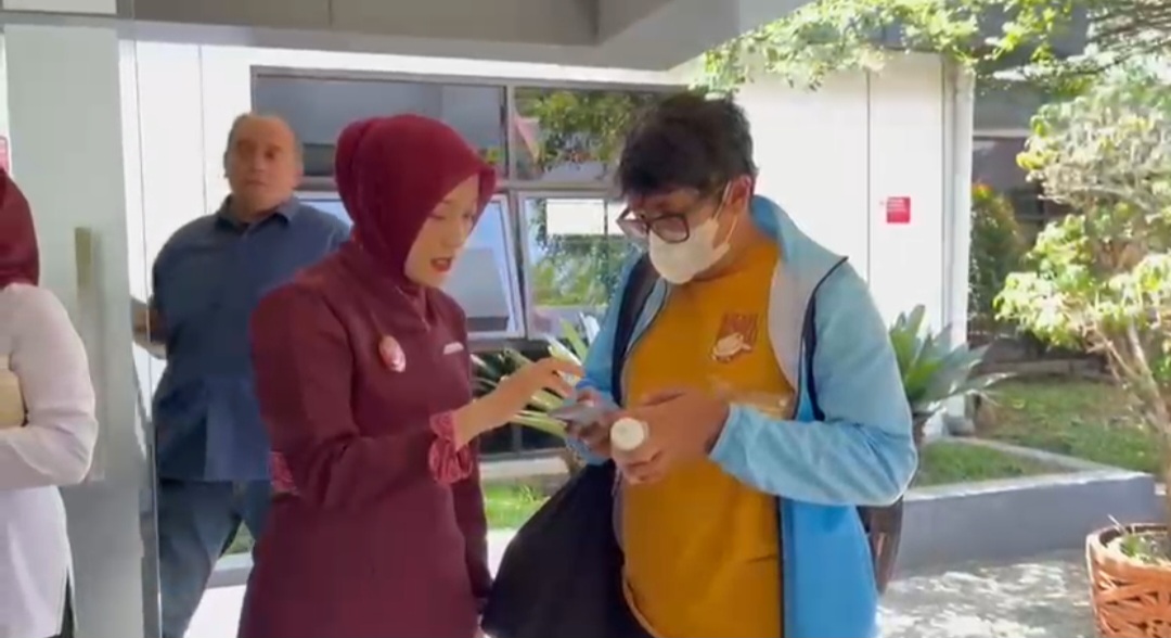 Momen Libur, Ribuan Wisatawan Malaysia Gunakan Whoosh Untuk Wisata