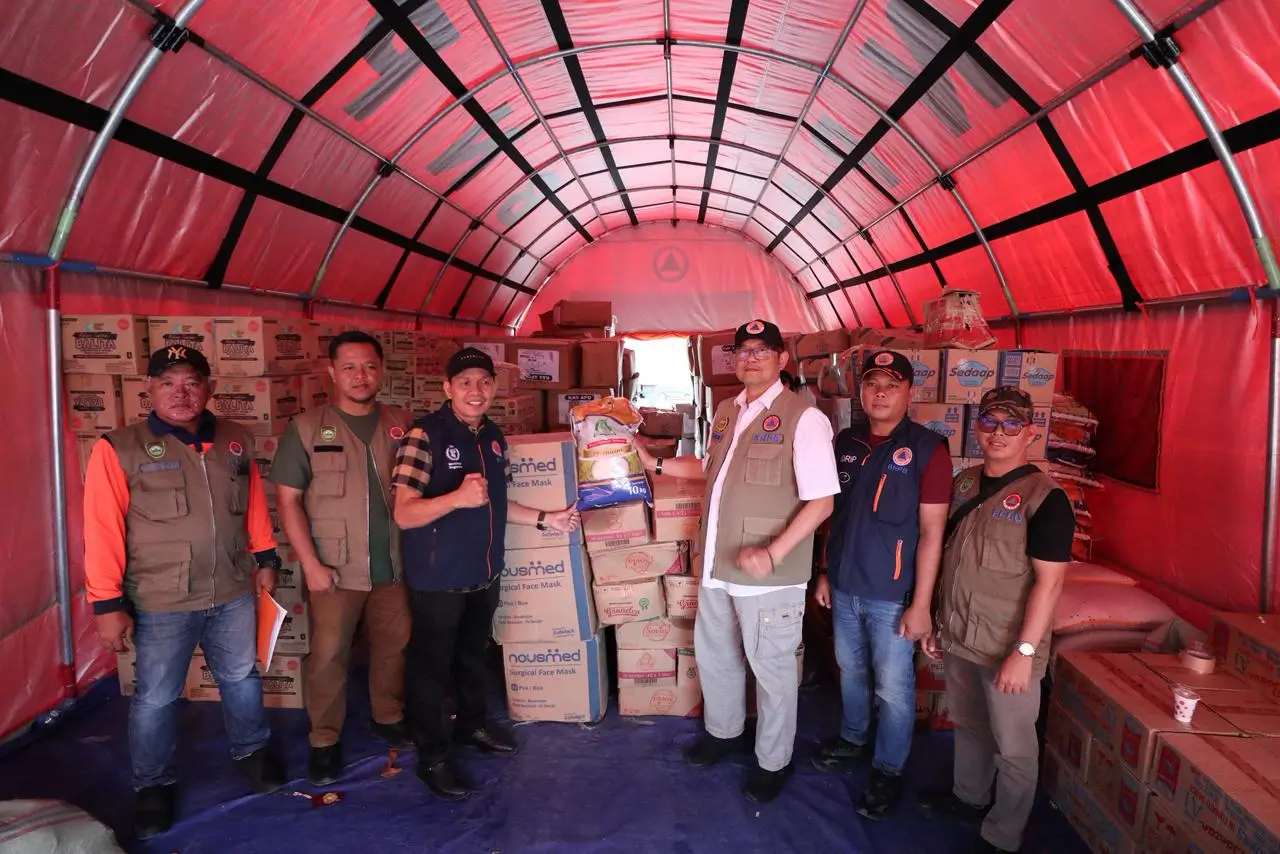 Dukungan 56 Ton Logistik dari Sumsel Tiba di Silangit, Siap Disalurkan ke Daerah Terdampak lewat Jalur Darat dan Udara