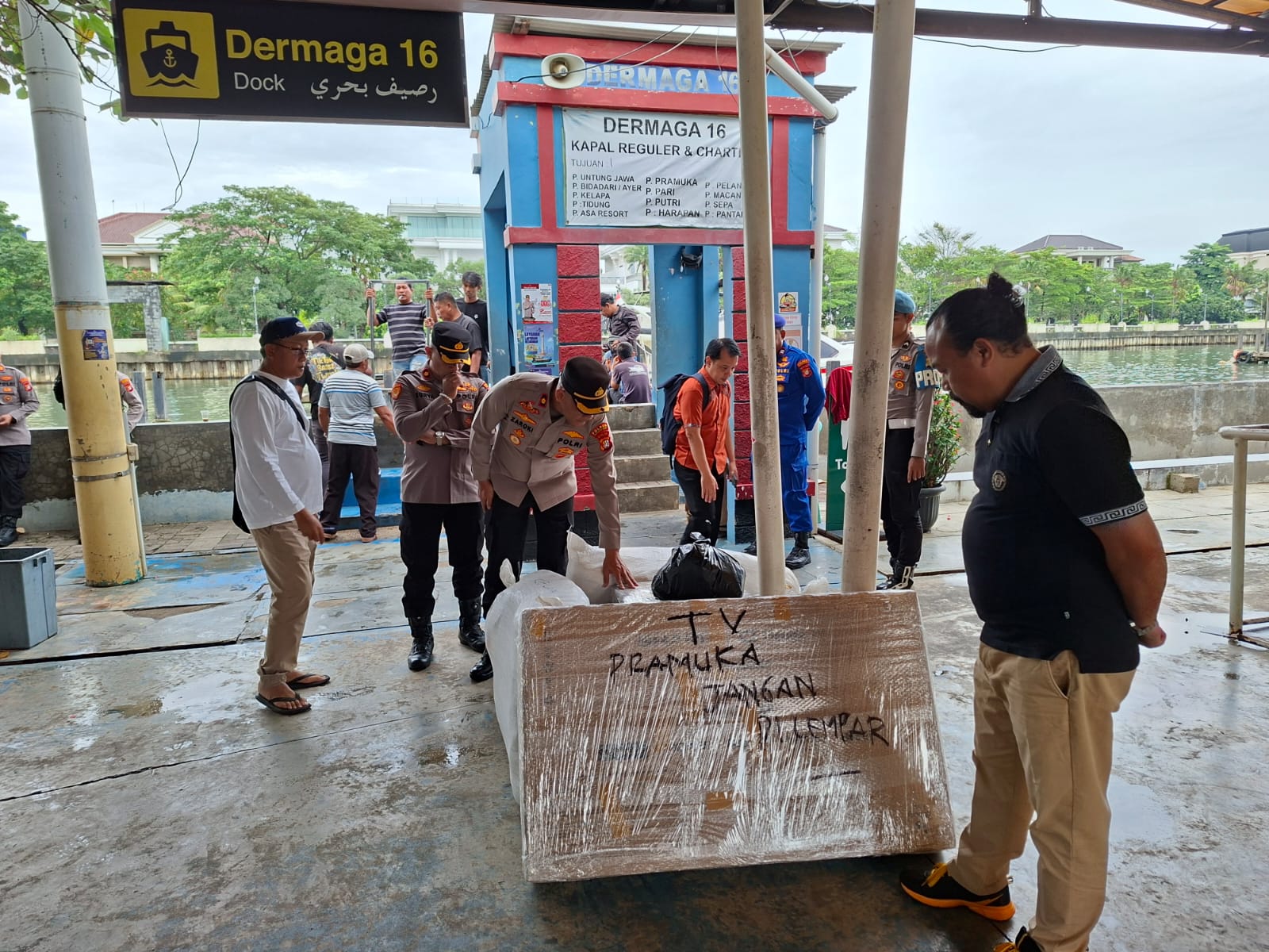 Polres Kepulauan Seribu Gelar Strong Point di Dermaga Marina Ancol, Wakapolres Pimpin Langsung Pengamanan
