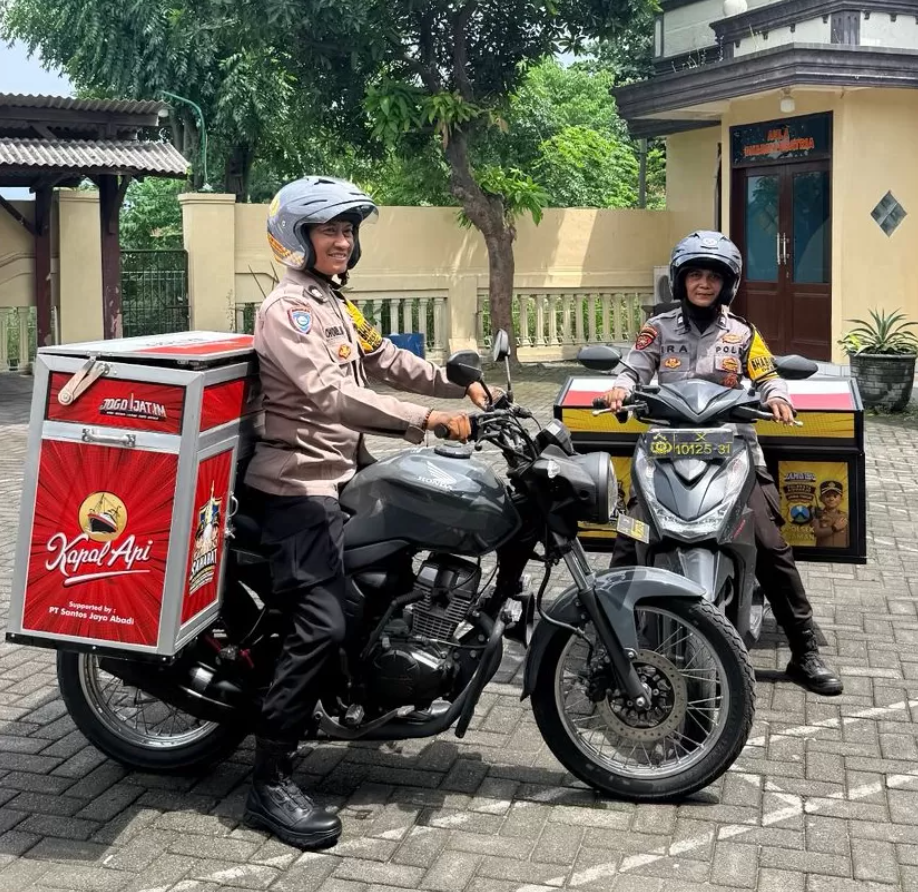 Cara Unik Patroli Dialogis Polsek di Sidoarjo, Bawa Rombong Jamu dan Kopi Keliling saat Patroli