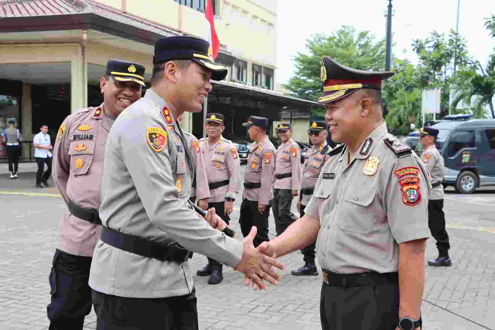 Upacara Kenaikan Pangkat Pengabdian Personel Polres Pelabuhan Tanjung Priok