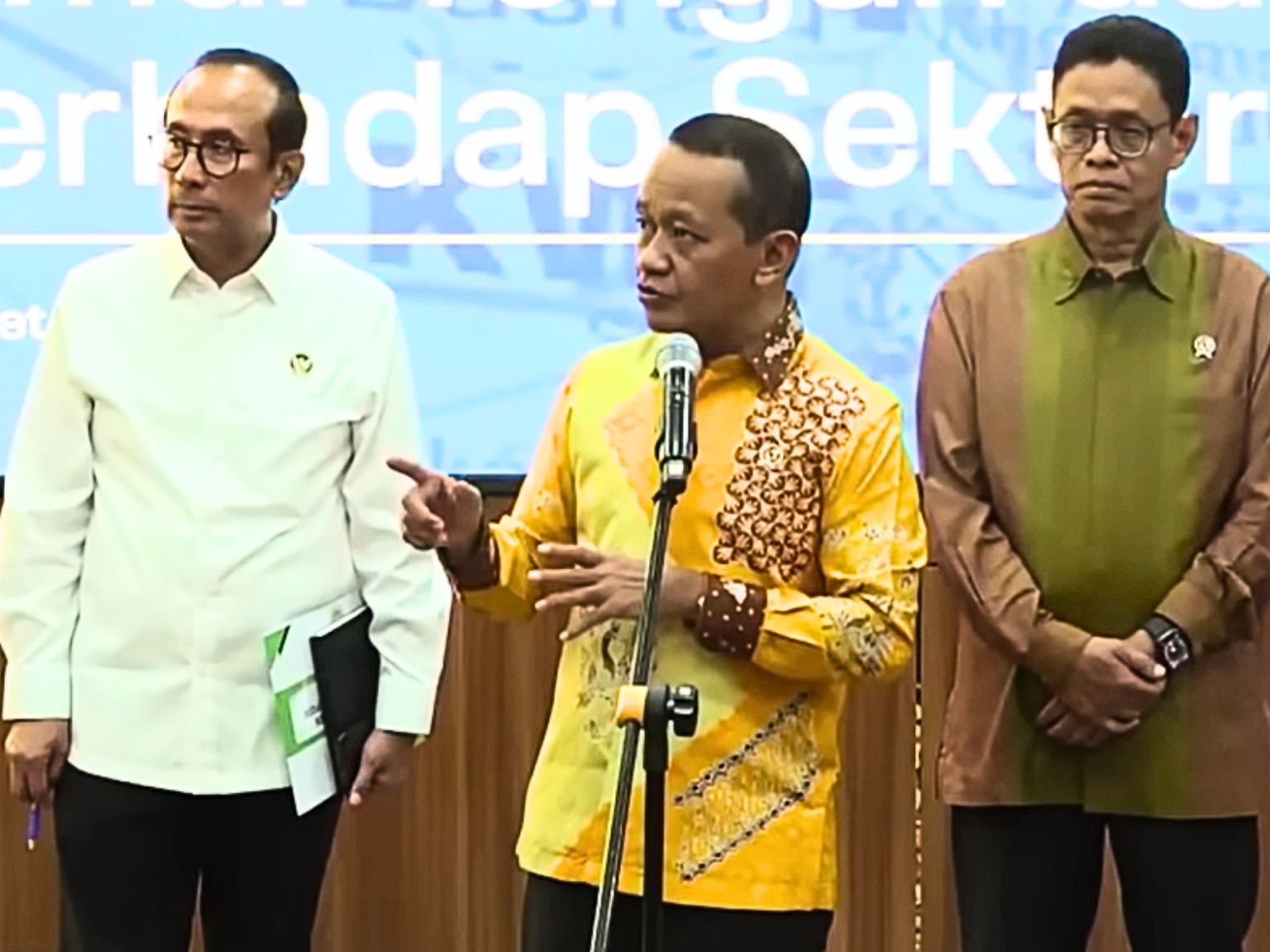 Bahlil : Stok BBM Nasional Aman, Imbau Masyarakat Tak Lakukan Panic Buying