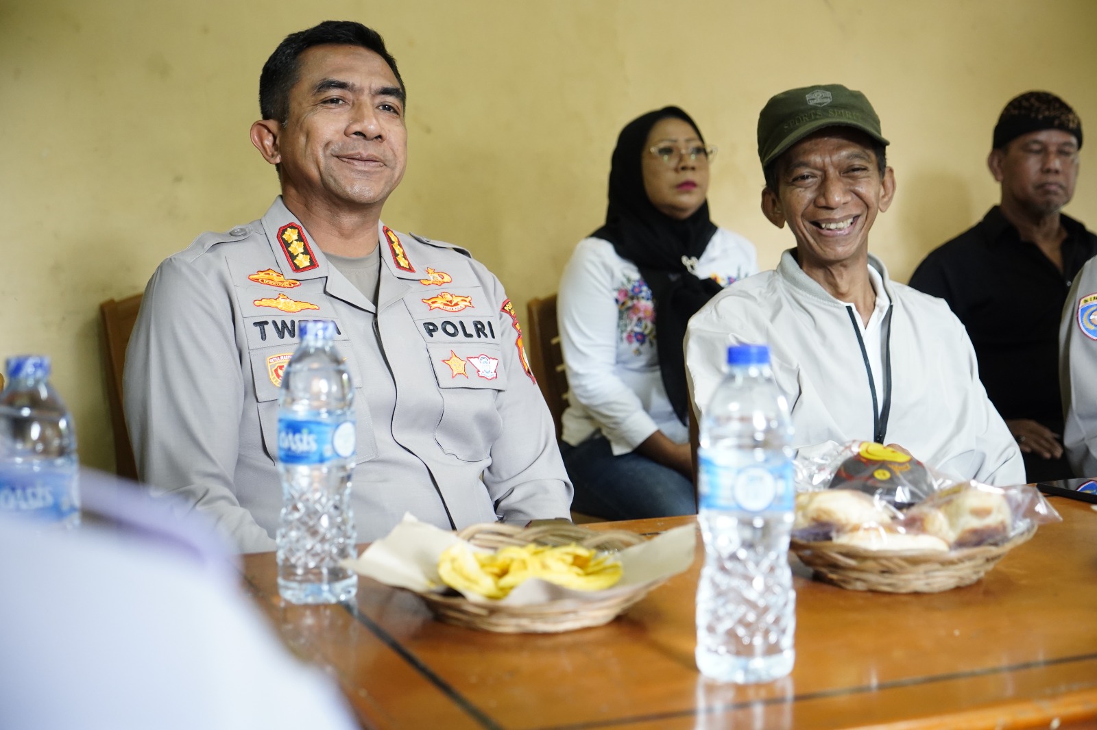 Kapolres Jakbar Sambangi Toga dan Tomas wilayah Tomang, Perkuat Sinergi Jaga Kamtibmas