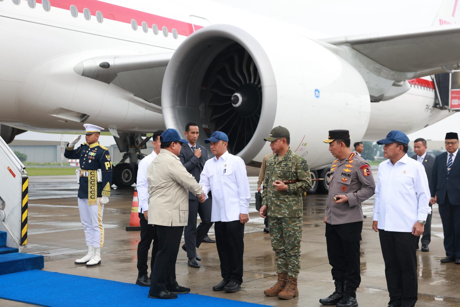 Prabowo Tiba di Indonesia Usai Lawatan ke Rusia dan Prancis, Amankan Kerja Sama Energi hingga Penguatan Pertahanan