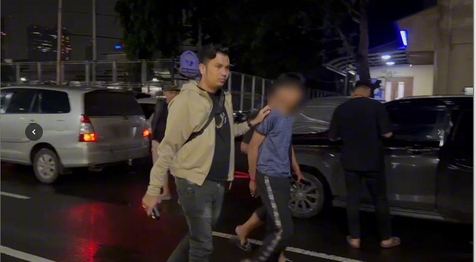 Polda Metro Jaya Tangkap Pelaku Pembacokan Pegawai Toko Roti di Cengkareng