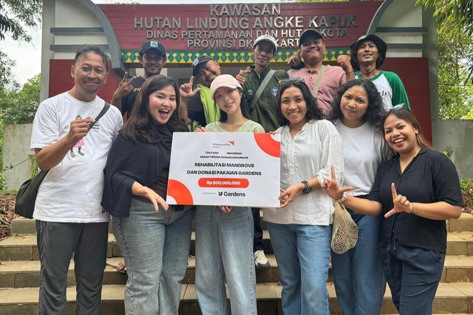 Tzuyang, Kreator Konten asal Korea Selatan Memberikan Dukungan Langsung kepada WVI untuk Membangun Ketahanan Pesisir lewat Rehabilitasi Mangrove