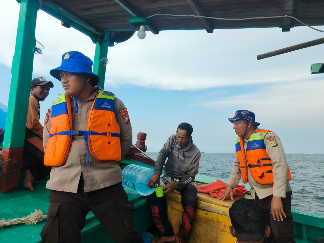 Patroli Dialogis Satpolairud Polres Kepulauan Seribu, Antisipasi Kejahatan Laut dan Jaga Kamtibmas Tetap Kondusif