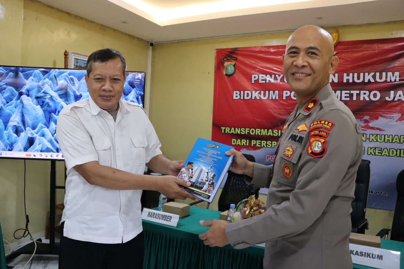 Tingkatkan Pemahaman Hukum, Polres Kepulauan Seribu Gelar Penyuluhan KUHAP Baru