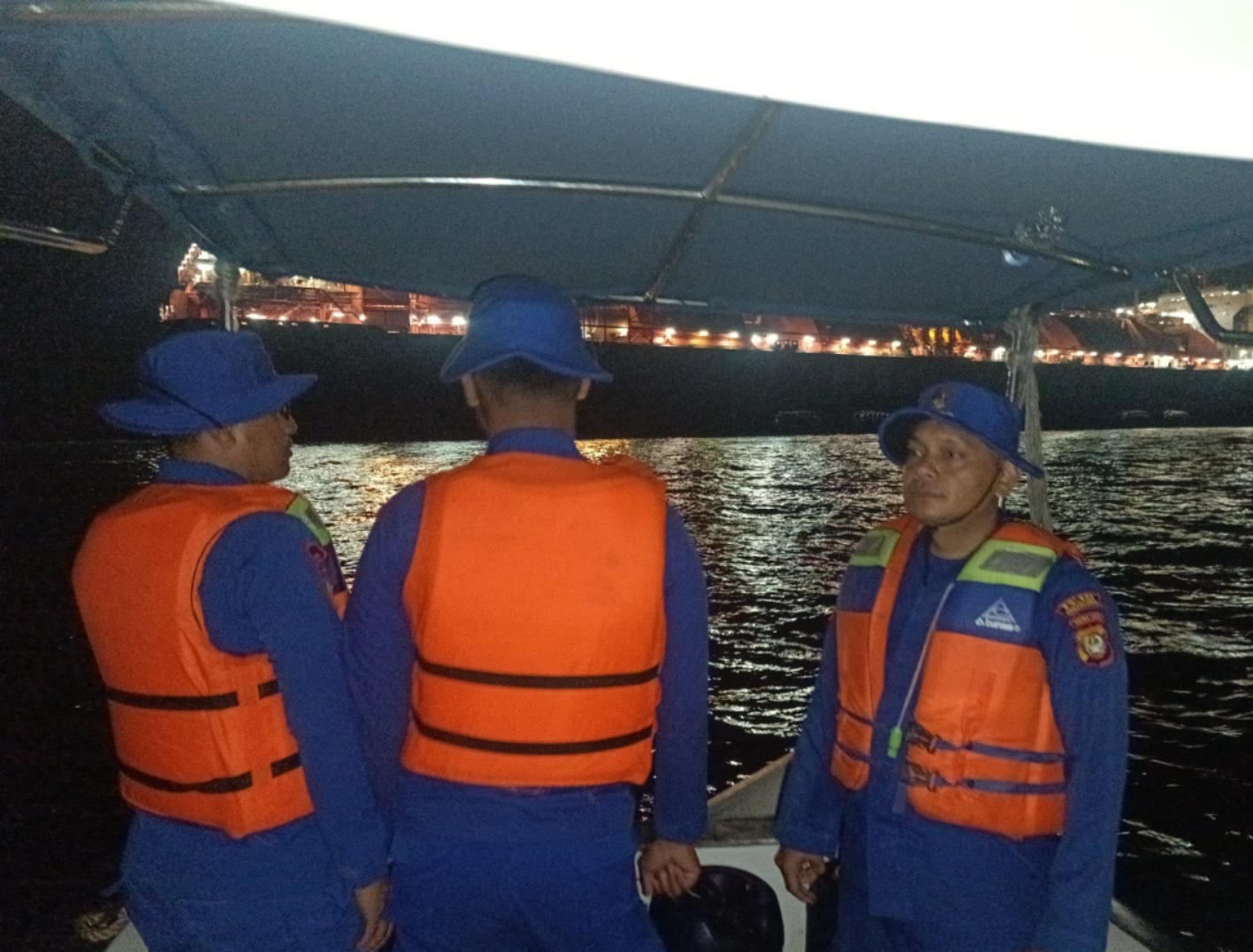 Satpolairud Polres Kepulauan Seribu Gelar Patroli Dialogis Laut, Ciptakan Wisata Aman Saat Libur Panjang dan Sosialisasikan Call Center 110