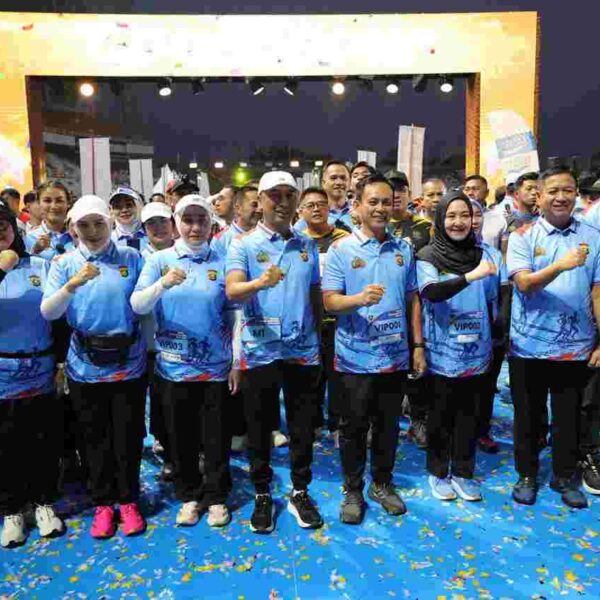 Kapolda Sumsel Bersama Forkopimda Sapa Ribuan Peserta Sumsel Bhayangkara Run, Kuatkan Kolaborasi dan Soliditas Bumi Sriwijaya
