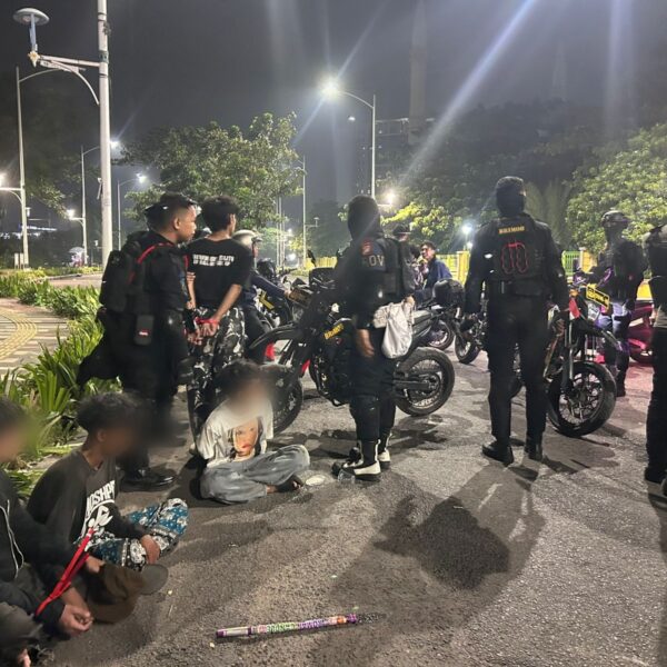 Polisi Gagalkan Tawuran, Empat Remaja Bawa Sajam Diamankan di Cengkareng Jakbar