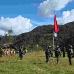Menembus Keterisolasian Ugimba: Misi Pengabdian Koops TNI Habema Mengibarkan Merah Putih di Kaki Gunung Cartenz