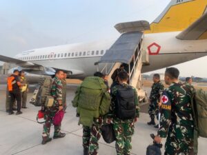 TNI AU Kerahkan Nakes Bantu Korban Bencana NTT