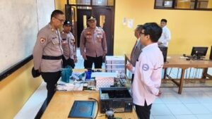 Jaga Jakarta On The Spot, Polsek Pondok Gede Sambangi Sekolah Cegah Kenakalan Remaja