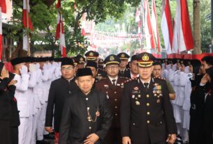 Kapolres Kepulauan Seribu Hadiri Upacara HUT ke-81 RI dan Festival Pulau Seribu di Pulau Pramuka
