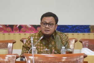 Legislator Gerindra Rocky Candra Salurkan Rp300 Juta untuk Pembangunan SD Plus Muhammadiyah Sungai Penuh
