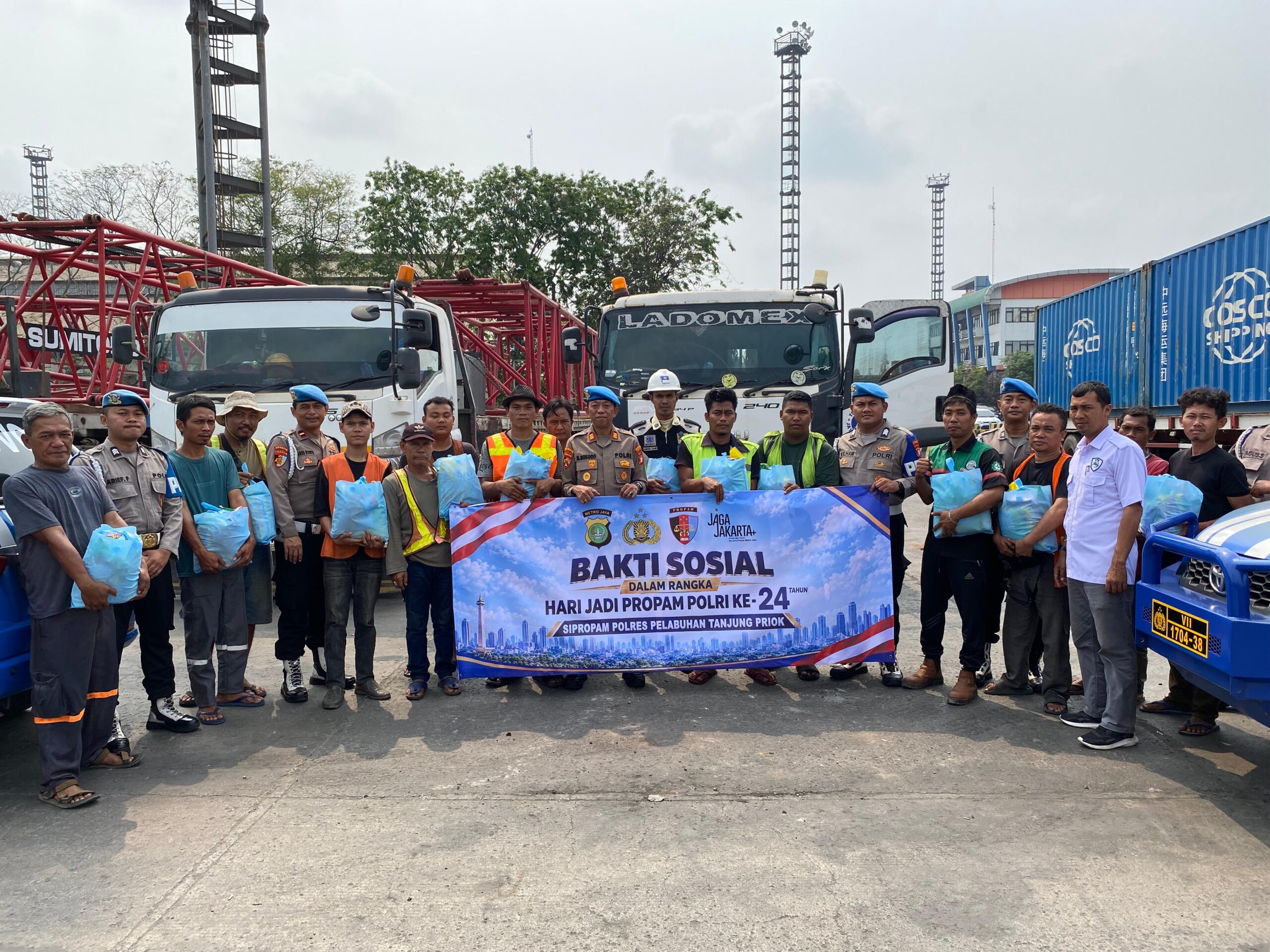 Sambut Hari Jadi Propam ke-24, Sipropam Polres Pelabuhan Tanjung Priok Bagikan 20 Paket Sembako