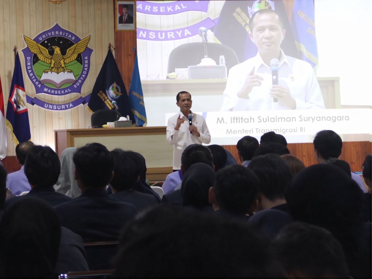 Menteri Transmigrasi Tegaskan Pendidikan Kunci Hadapi Lompatan Teknologi