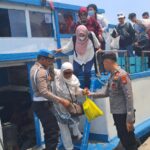 Layanan Polisi 110 Disosialisasikan di Dermaga, Polres Kepulauan Seribu Imbau Warga Waspada Angin Kencang dan Ombak