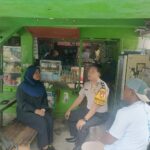 Bhabinkamtibmas Pulau Pari Sosialisasikan Layanan Polisi 110, Ajak Warga Bersama Jaga Kamtibmas