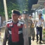 Patroli Malam, Polsek Kepulauan Seribu Selatan Sosialisasikan Layanan Polisi 110 dan Ajak Warga Jaga Kamtibmas