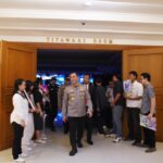Kapolres Metro Jakarta Utara Tinjau Langsung Ibadah di Gereja Mawar Sharon, Pastikan Kamtibmas Kondusif
