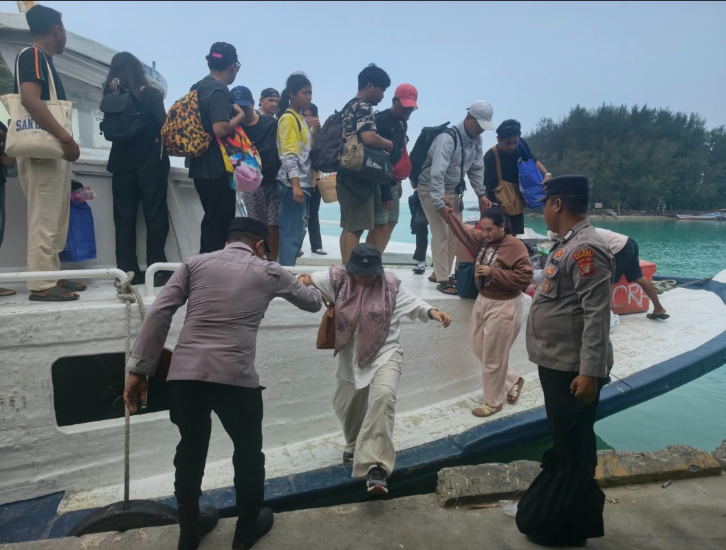 Layanan Polisi 110, Strong Point Polisi di Dermaga Kepulauan Seribu Pastikan Wisata Aman