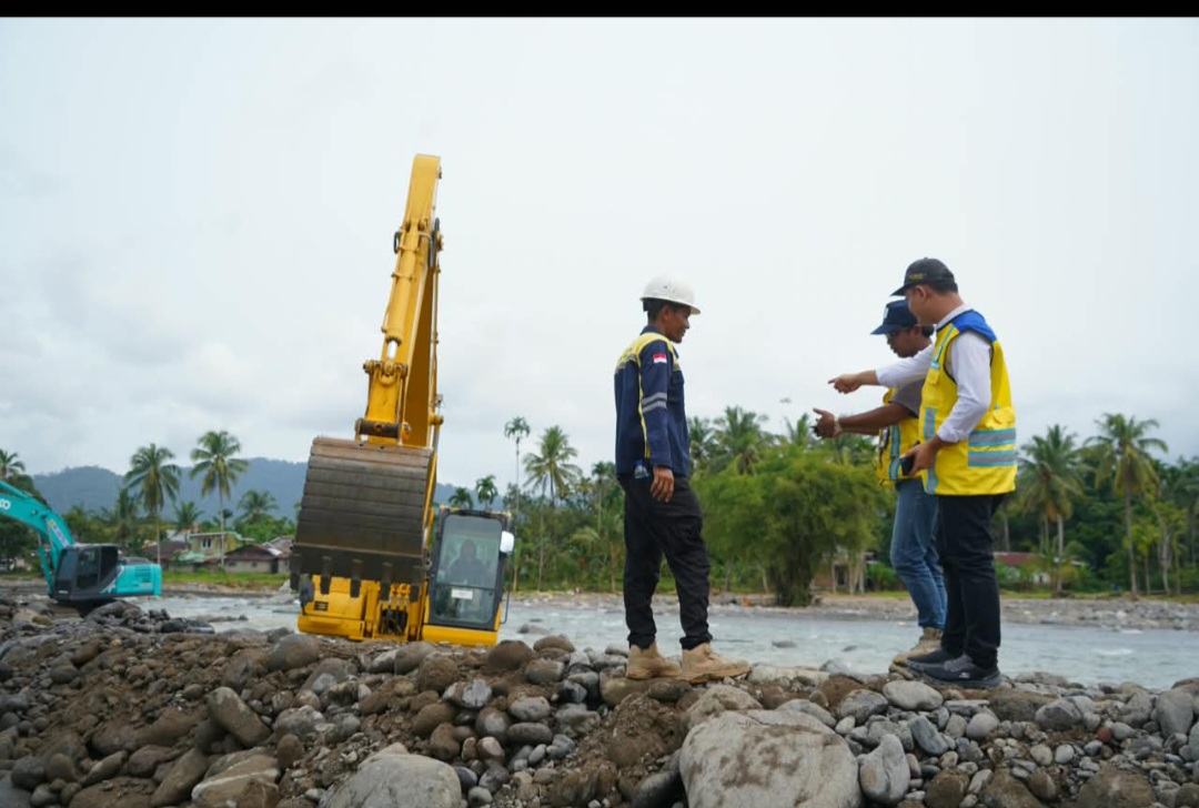 Percepat Penanganan Banjir Padang, Tanggul Darurat Rampung hingga Normalisasi Sungai Dikebut