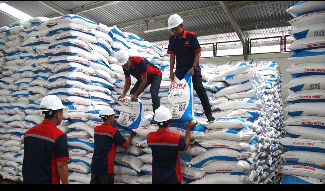 Dua Tahun Pemerintahan Prabowo: Harga Pupuk Turun 20 Persen, Kesejahteraan Petani Meningkat